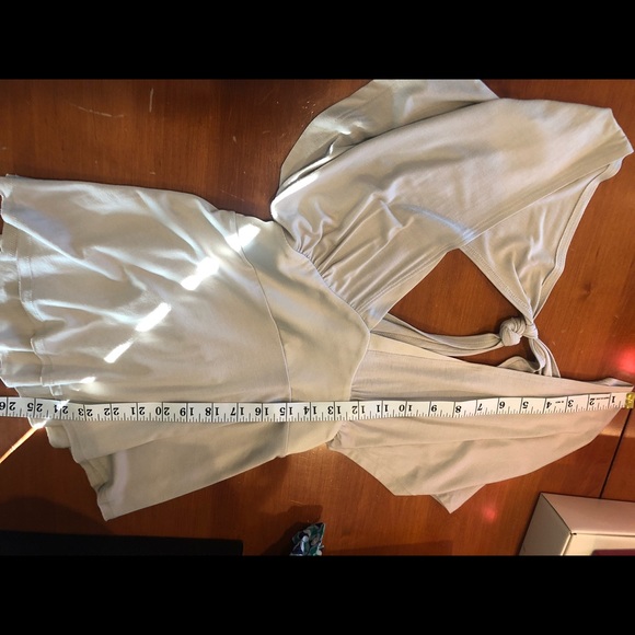 TUFI DUEK top with V front & cutout back - Picture 7 of 8